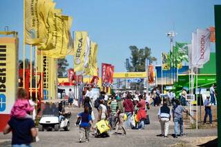 A pleno sol y con mucho público, se desarrolla la tercera jornada de Expoagro
