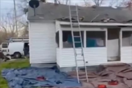 La mujer aseguró que vuelven migrantes a terminar el trabajo, llamará otra vez al ICE