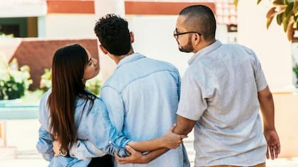 La mujer debe tener dos parejas sexuales para que ocurra el fenómeno