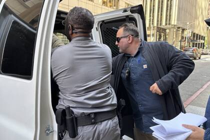 La mujer fue detenida por el ICE, basada en sus antecedentes