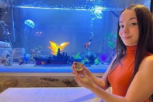 La mujer fue nombrada como "La chica de la perla"