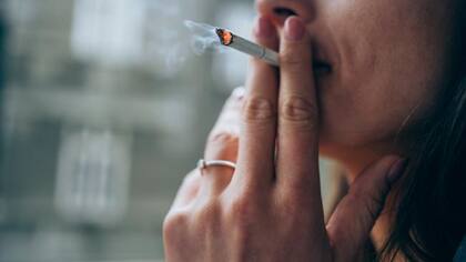 La mujer fumaba de manera constante a pesar de sufrir asma (Foto: iStock)