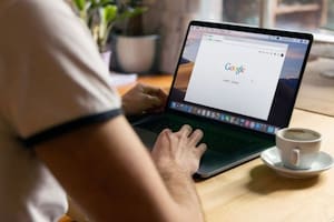 La mujer lo descubrió por usar una fotografía de Google