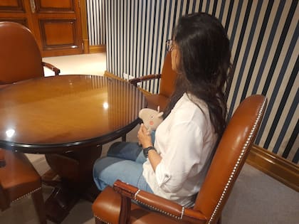 La mujer que denunció que el padre de su hijo abusaba del niño cuando se quedaba en su casa