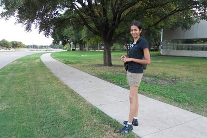 La mujer se desempeñó en el área laboral, pero encontraba obstáculos para recibir su estatus permanente