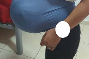 "Narco embarazada": la detuvieron por llevar 4 kilos de droga en una falsa panza