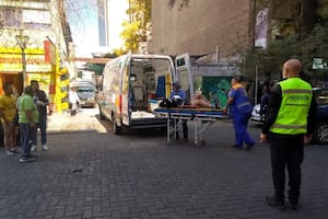 La mujer sufrió lesiones leves