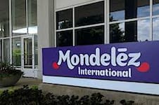 Una multinacional frena la producción de galletitas por un mes