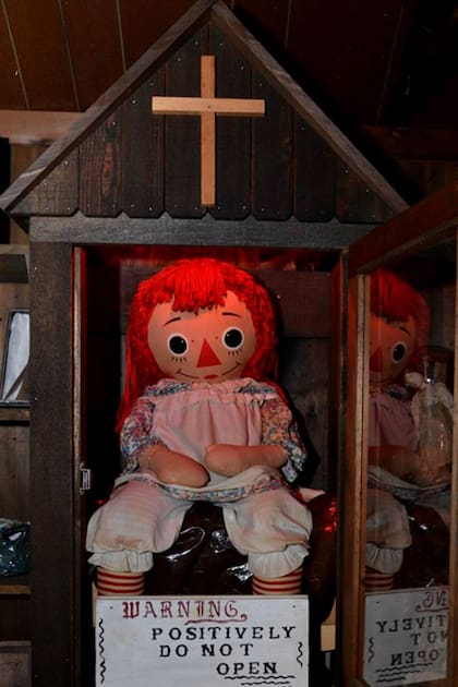 Muñeca de trapo que, según los Warren, contenía una presencia maligna