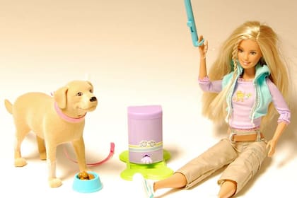 La muñeca Barbie es uno de los 600 productos con restricciones para la importación