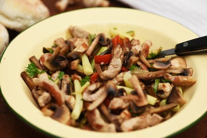 La nalga de cerdo puede ser utilizada en una variedad muy grande de recetas, que van de las famosas milanesas o niños envueltos o salteada