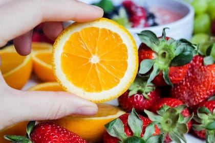 La naranja se destaca por su alto ontenido de vitamina C y flavonoides (Foto Pexels)