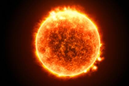 La NASA pueden haber revelado las tan buscadas nanollamaradas, que se cree que calientan la corona solar a impensadas temperaturas. Crédito: DPA
