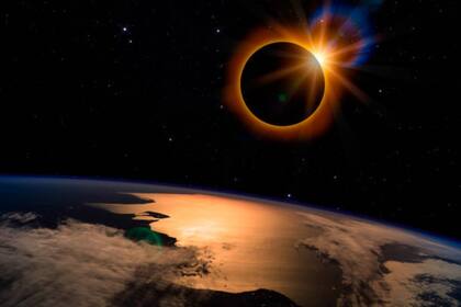 La NASA y Starlink mostraron las impactantes imágenes de un eclipse solar desde el espacio.