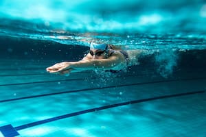 La natación es una actividad que puede practicarse en todo el espectro de edades y capacidades que existe en otros deportes.