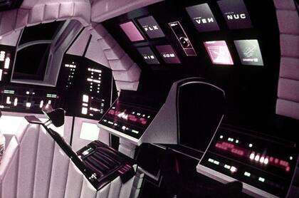 La nave espacial Discovery One de la película prácticamente no necesita la intervención de los astronautas.