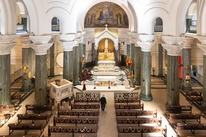 La nave principal de la basílica.