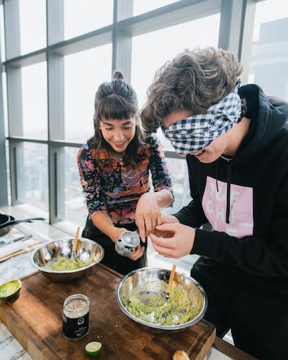 'La nena de Argentina' logró ganar el desafío de preparar guacamole (imagen ilustrativa)