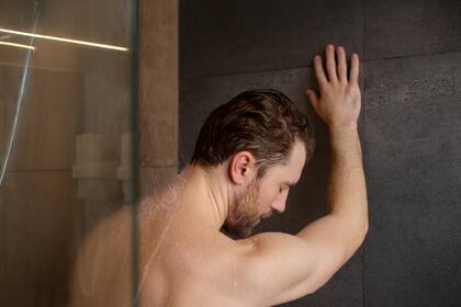 La neuróloga Lorena Llobenes sugiere promover las micromeditaciones en la ducha, en la comida o en el traslado de un lugar a otro