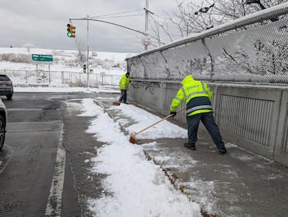 La nieve acumulada en Nueva York podría reducirse en el transcurso de esta semana cuando las temperaturas aumenten