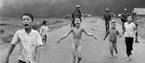 Suspenden la atribución de autor de la célebre foto de Vietnam al ganador del Pulitzer Huynh Cong Ut