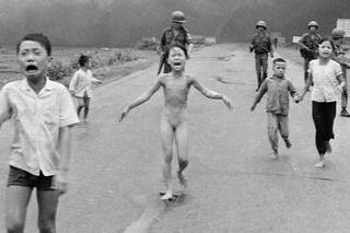 La foto de “la niña de napalm” cumple 50 años: la conmovedora historia detrás de la icónica imagen
