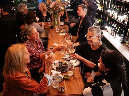 La Noche de las Vinotecas 2026 estará dedicada especialmente al Malbec, la variedad emblemática de la vitivinicultura argentina