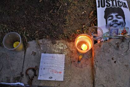 Una niña de 10 años dejó un emocionante mensaje en el lugar donde fue asesinado Fernando Báez Sosa