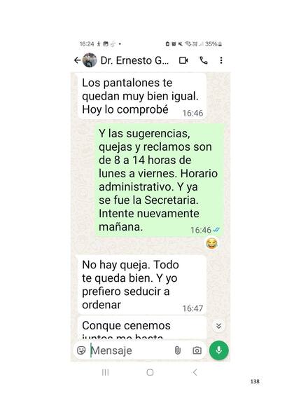 “La noche es como el vino, te desinhibe; la noche es el deseo, la pasión, la aventura” (WhatsApp)