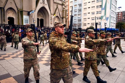La norma dispone que el 10% de los ingresos generados por la venta, cesión o uso de inmuebles estatales sea destinado al Ministerio de Defensa