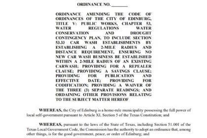 La norma que restringe la apertura de Lavaderos de autos en Edinburg, Texas, por la crisis hídrica