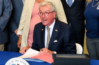 La ley de New Jersey que blinda a los inmigrantes contra el ICE el día de la asunción de Mikie Sherrill