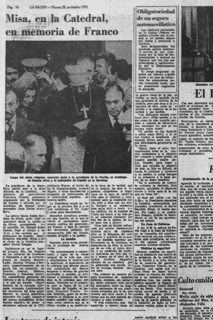 La noticia de la misa por el recuerdo de Francisco Franco, realizada en la Catedral Metropolitana, el 27 de noviembre de 1975