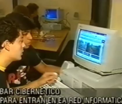 La noticia del primer bar cibernético en Latinoamérica llegó a todos los medios de televisión del país