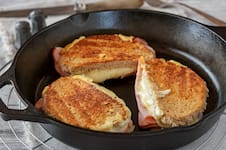 ¿Sobró pan dulce? La sorprendente forma de comer el clásico de las Fiestas que se hizo viral en las redes sociales