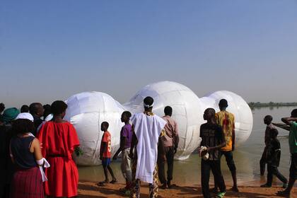 "La nube que hablaba", en su paso por Africa