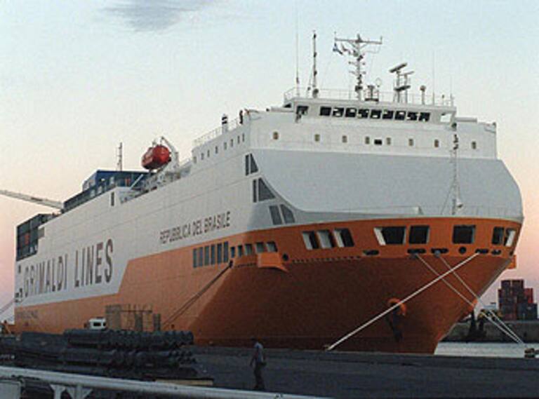 Grimaldi incorporó un nuevo buque a su flota - LA NACION