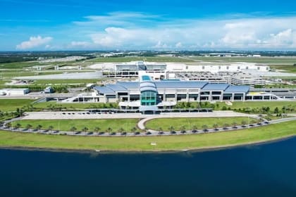 La nueva estación de Brightline, en el Aeropuerto Internacional de Orlando