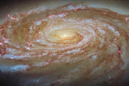 La nueva imagen obtenida por el telescopio Hubble permitió observar con gran detalle a Messier 88