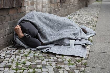 La nueva ley de Summit prohibiría que las personas acampen en áreas públicas como calles de la ciudad, callejones, parques, paradas de autobús, canchas deportivas y bancos (iStock)