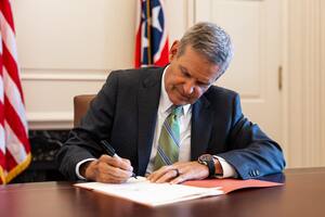 La nueva ley fue firmada por el gobernador de Tennessee en abril de este año; ya entró en vigor