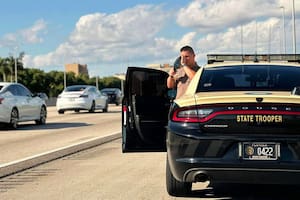 La nueva Ley HB 253 de Florida, vigente desde octubre, impuso un esquema estricto que convierte la alteración o manipulación de matrículas vehiculares en delitos