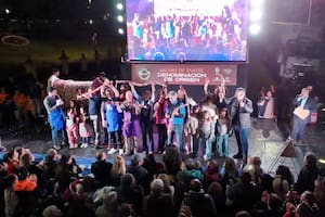 Tandil quebró un récord y tiene otra vez el salame más largo del mundo