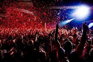 Los salones de fiesta, hoteles, bares y restaurantes ya no deberán pagar a Sadaic por pasar música