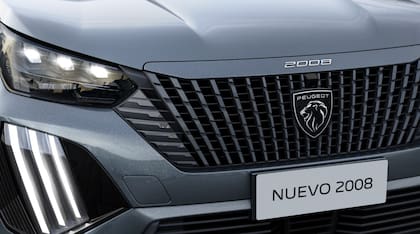 La nueva parrilla delantera del Peugeot 2008