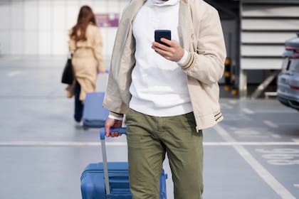 La nueva regla establece que los extranjeros deben proporcionar voluntariamente datos biográficos de sus pasaportes u otros documentos de viaje