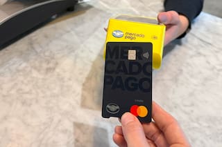 Mercado Pago lanza su tarjeta de crédito para competir con los bancos y las fintech