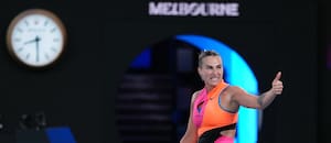 Entre polémicas, tensiones y desaires, Sabalenka barrió a Svitolina e irá por su tercer Australian Open