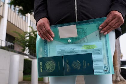 La OBBB establece un impuesto del 1% sobre las transferencias de dinero al extranjero, afectando a trabajadores de bajos ingresos