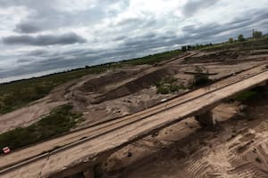 Comenzaron las obras del nuevo puente sobre el río Mendoza que reactivará el transporte agrícola
